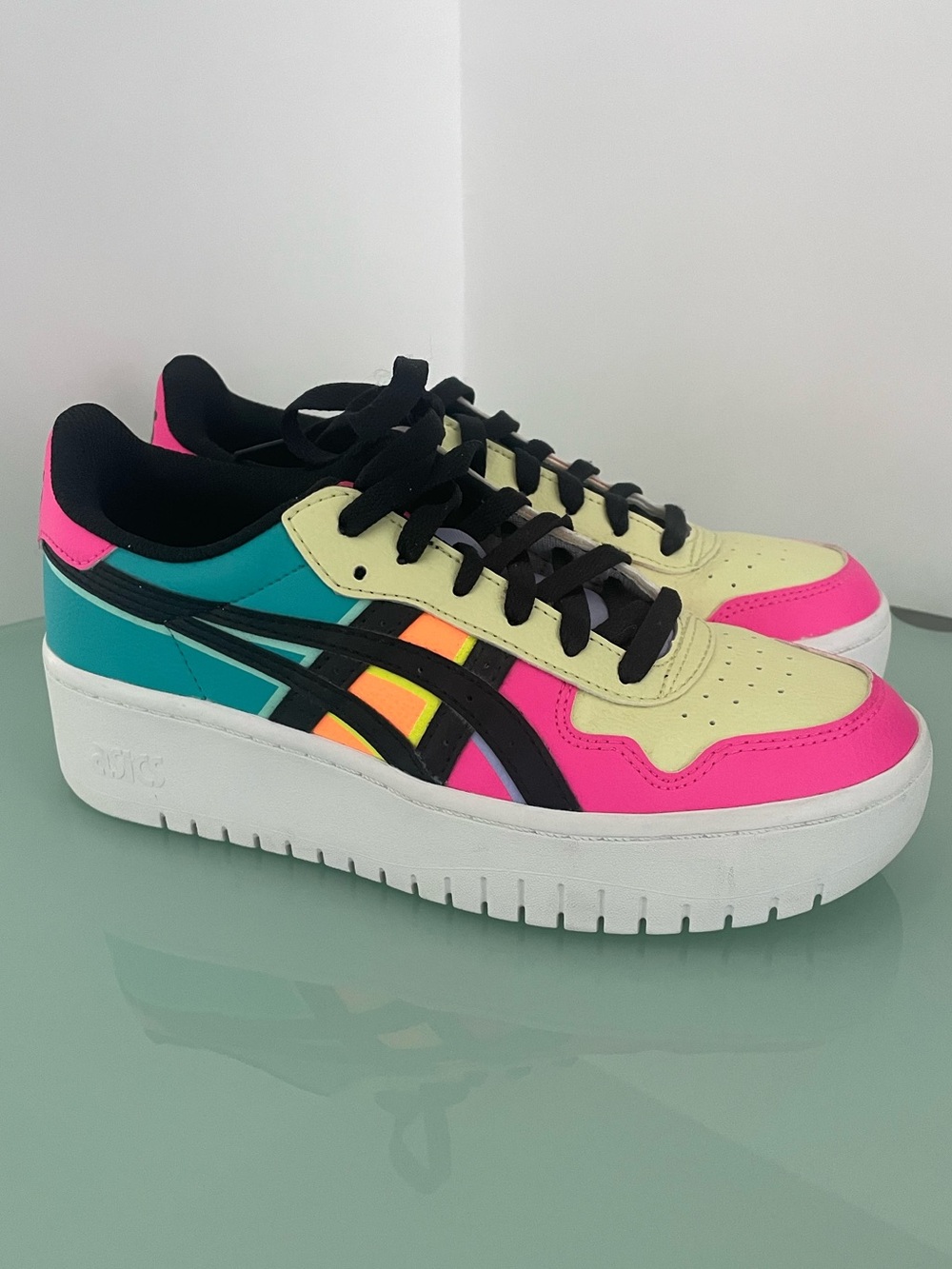 Asics Japan S PF Womens Platform Athletic Sneakers in Huddle Yellow Size 7 Shoes